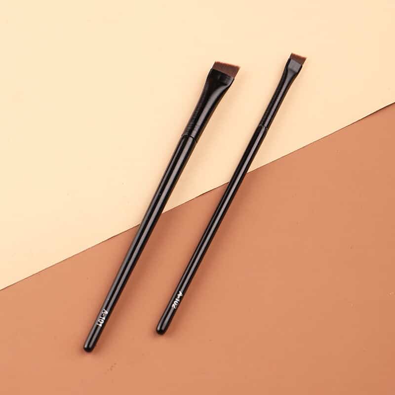 brow and liner brush